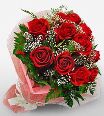 12 adet kırmızı güllerden kaliteli gül  İstanbul Ümraniye çiçek siparişi vermek 