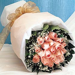 12 adet sonya gül buketi anneler günü için olabilir   İstanbul Ümraniye İnternetten çiçek siparişi 