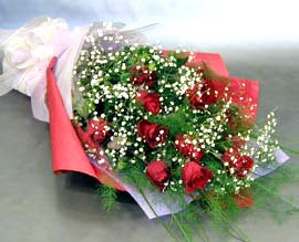 10 adet kirmizi gül çiçegi gönder  İstanbul Ümraniye anneler günü çiçek yolla 
