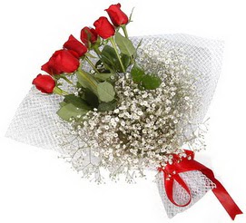 7 adet essiz kalitede kirmizi gül buketi  İstanbul Ümraniye hediye sevgilime hediye çiçek 