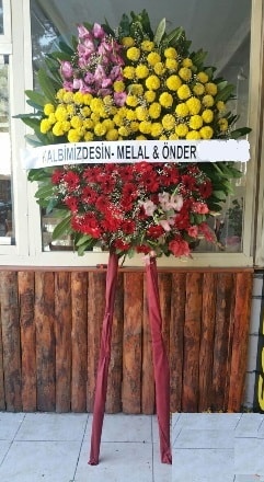  İstanbul Ümraniye anneler günü çiçek yolla  Cenaze çiçek modeli