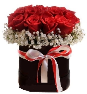 Siyah kutuda 23 adet kırmızı gül tanzimi  İstanbul Ümraniye çiçek gönderme sitemiz güvenlidir 